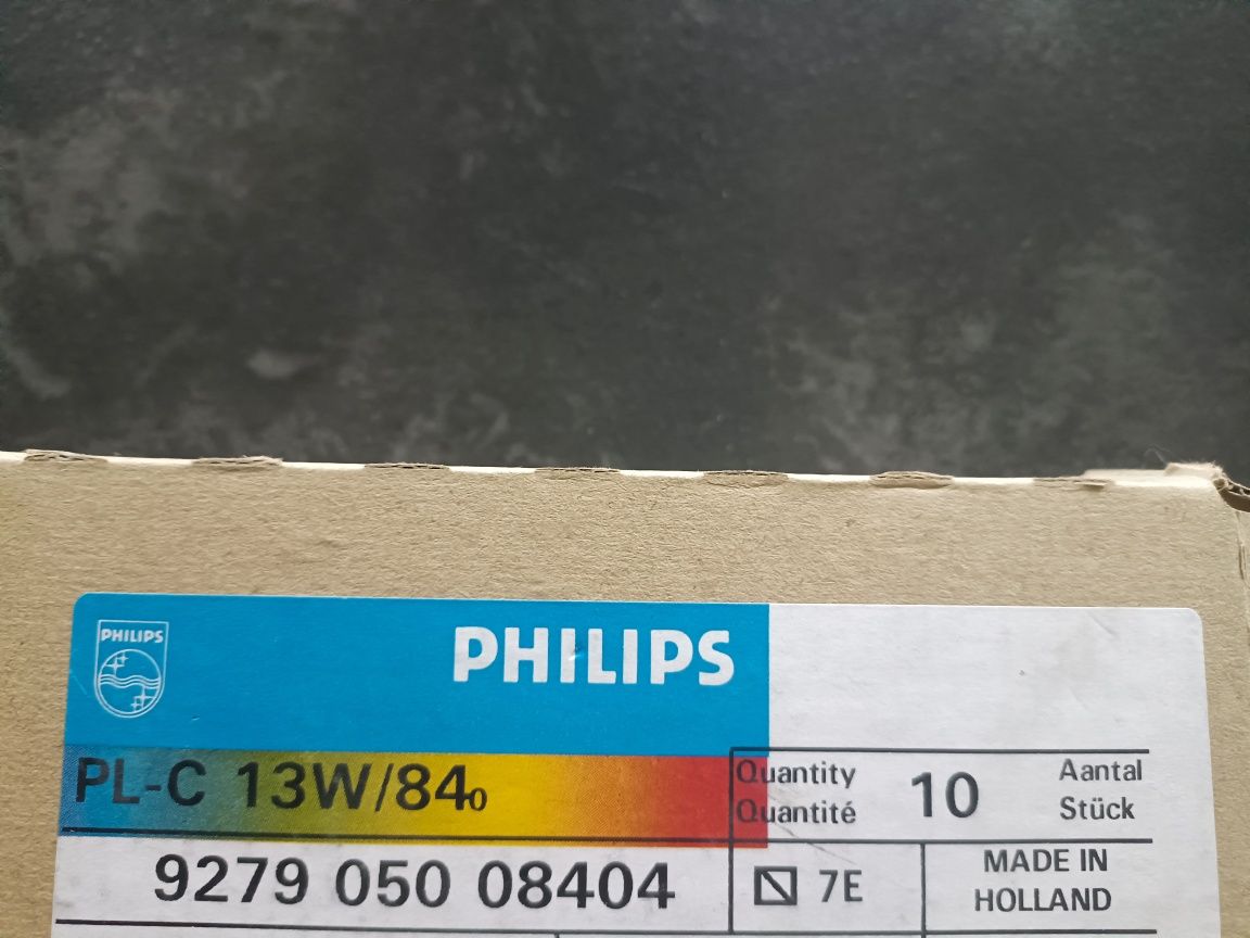 10 żarówek Philips 13w/84