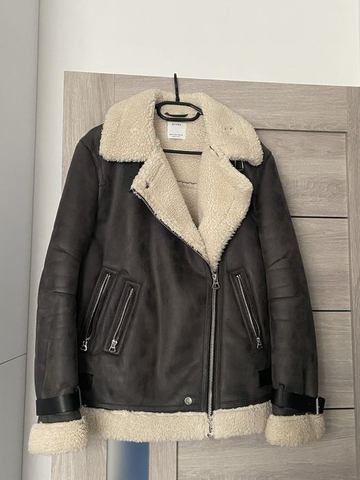 Сіра дублянка Bershka