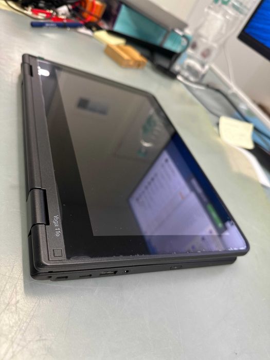 Portatil LENOVO Yoga 11e - Ecrã Touch 360º