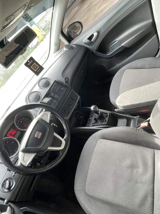 Seat Ibiza ( 2012 ) ( IDEAL )