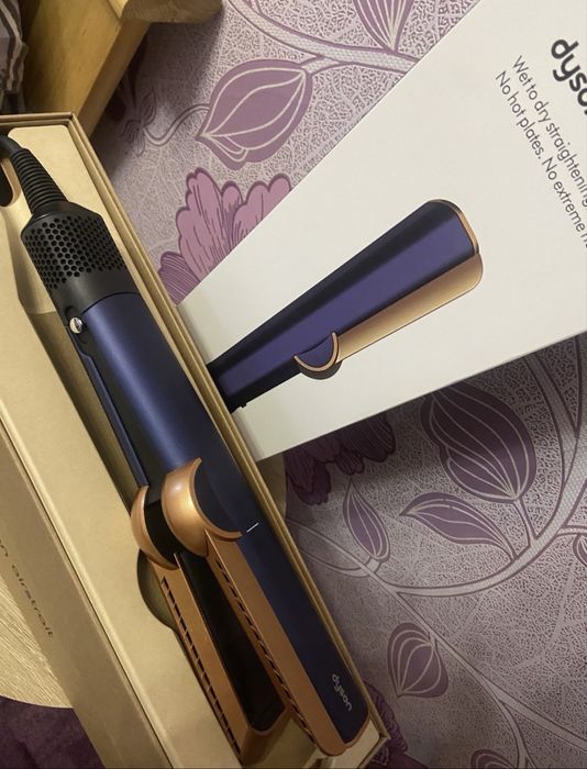 Dyson airstrait оригінал 2 роки гарантіі