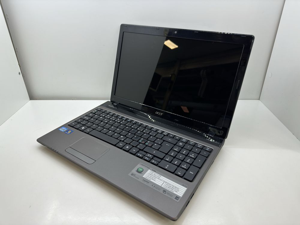 Acer Aspire 5750 - i3-2350M/ 4GB / 500GB HDD / 15.6 HD Ready /HD 3000/