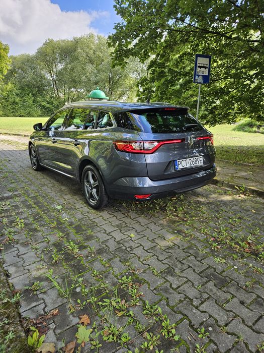 Rezerwacja Megane kombi limitem salon automat edc