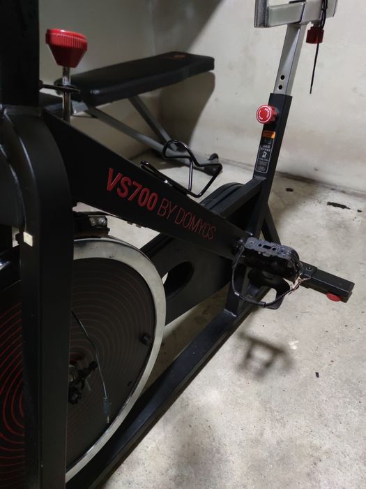 Bicicleta de cycling + banco de musculação regulável