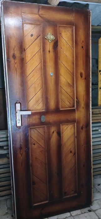 Продам вхідні двері бу в квартиру