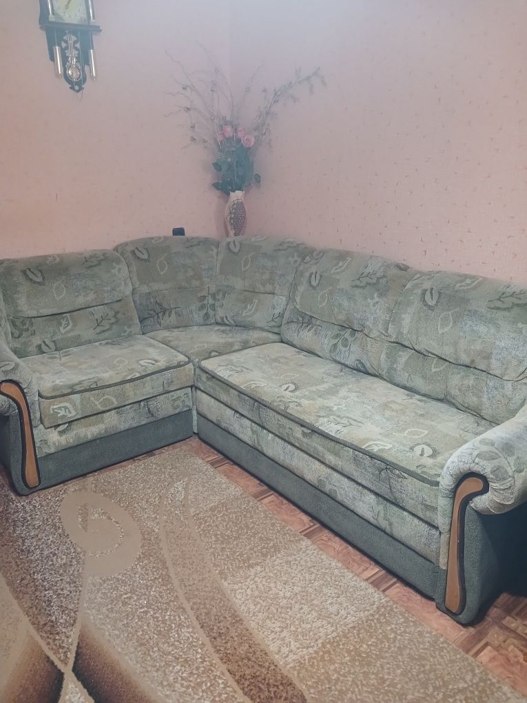 Продам м'який уголок