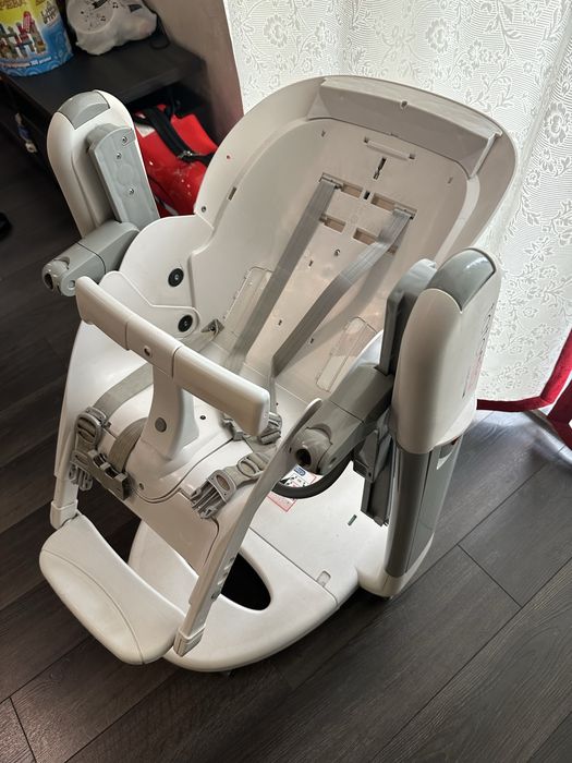 Стілець-гойдалка для годування Peg-Perego Tatamia