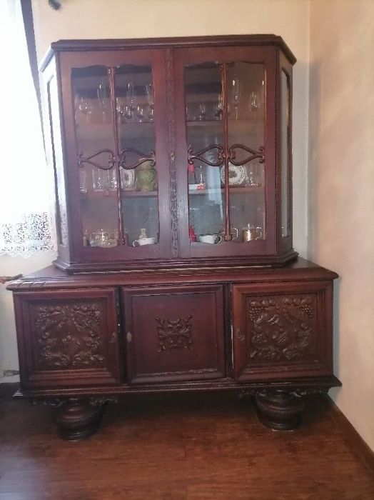 Kredens rzeźbiony, przedwojenny, skan BDB Okazja