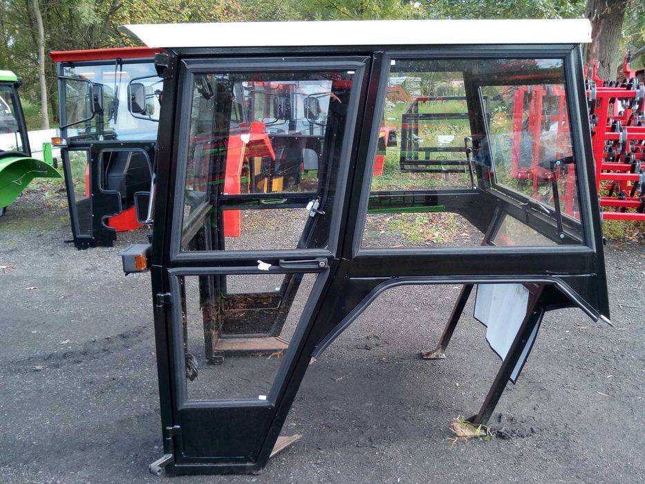 kabina ciągnikowa która pasuje do t25 mf mtz 330 360 MF nowa