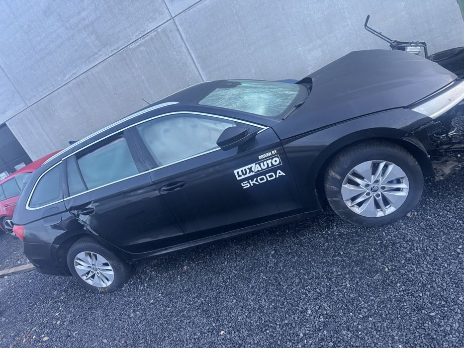 Skoda Octawia 2litr automat Nowa uszkodzona