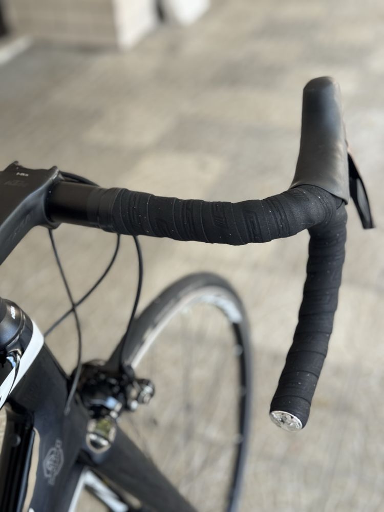 Bicicleta estrada KTM revelaror 3300