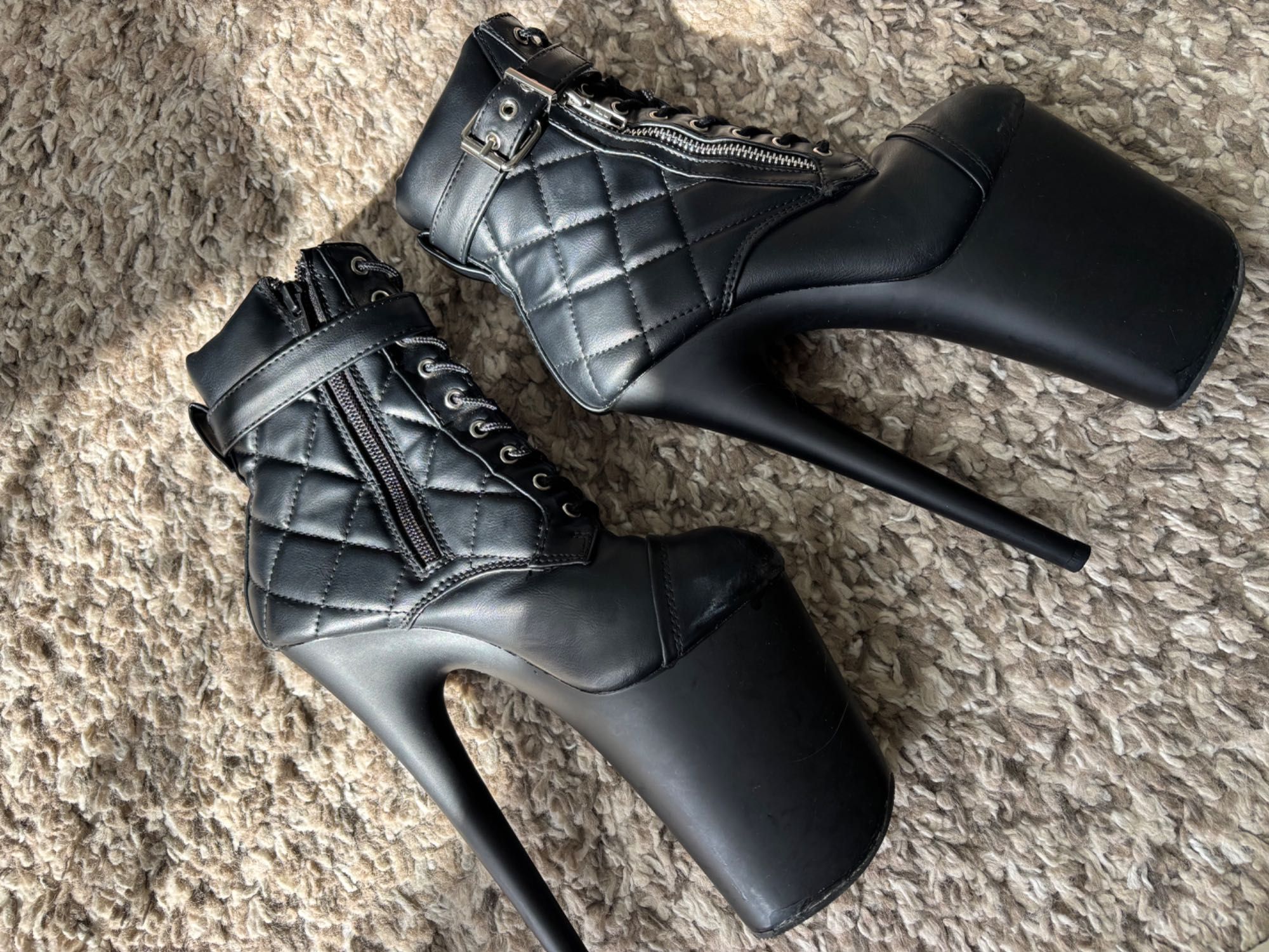 Черевики стріпи Pleaser оригінал