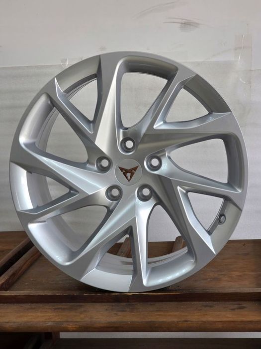 Oryginalne Felgi Aluminiowe Cupra Formentor 18 Cali Vw Passat B7 B8 Ar