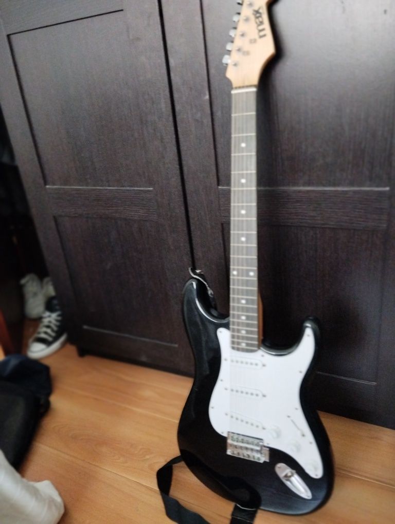 Guitarra elétrica -