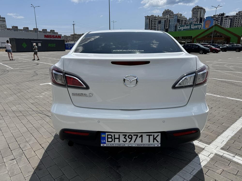 Mazda 3 1.6 автомат Официал/Идеал