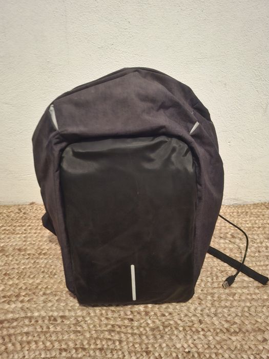 Mochila viagem com ligação para power bank