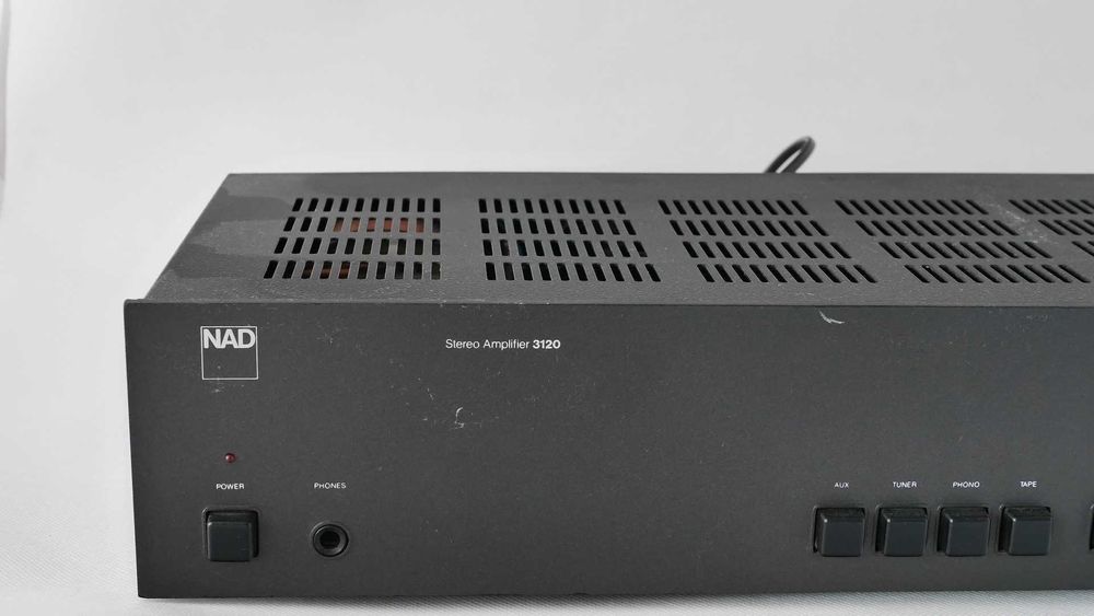 Wzmacniacz NAD 3120 czyli 3020 bez korekcji