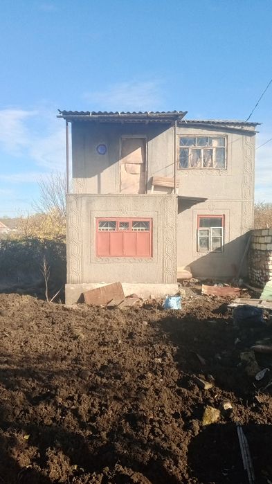 Продам будинок під ремонт