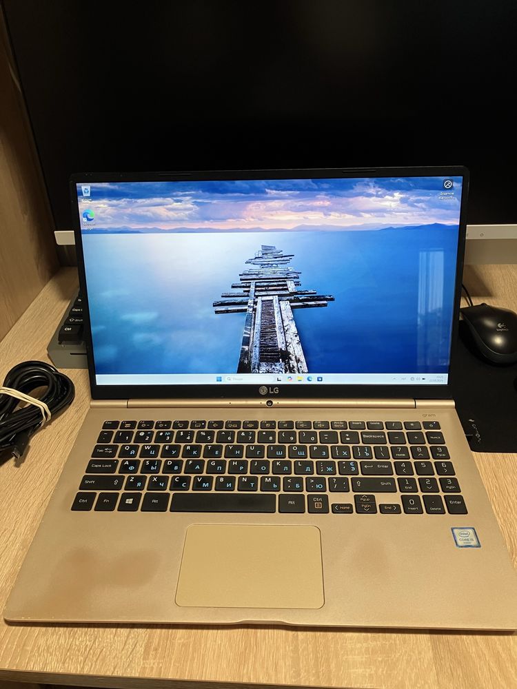 LG Gram 15z960 i5/8/256