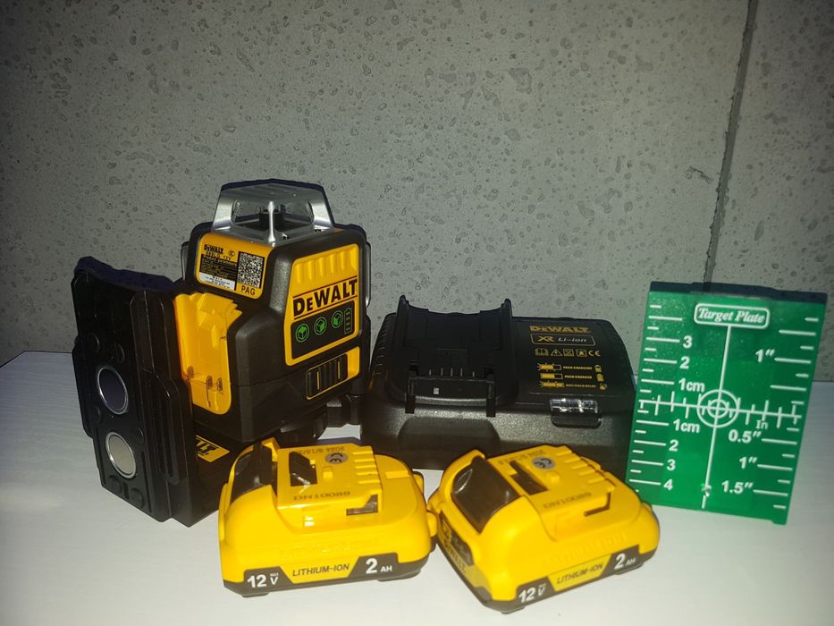 Laser samopoziomujący 360°dwie baterie!  DeWalt DCE089G