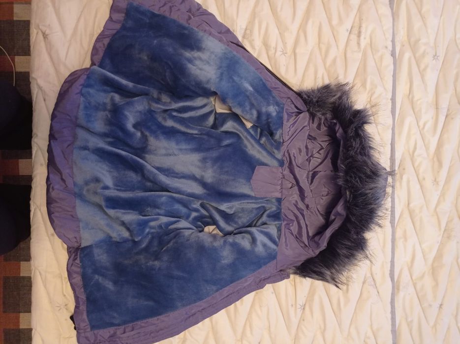 Курточка на девочку