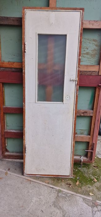 Продам Б/У двері