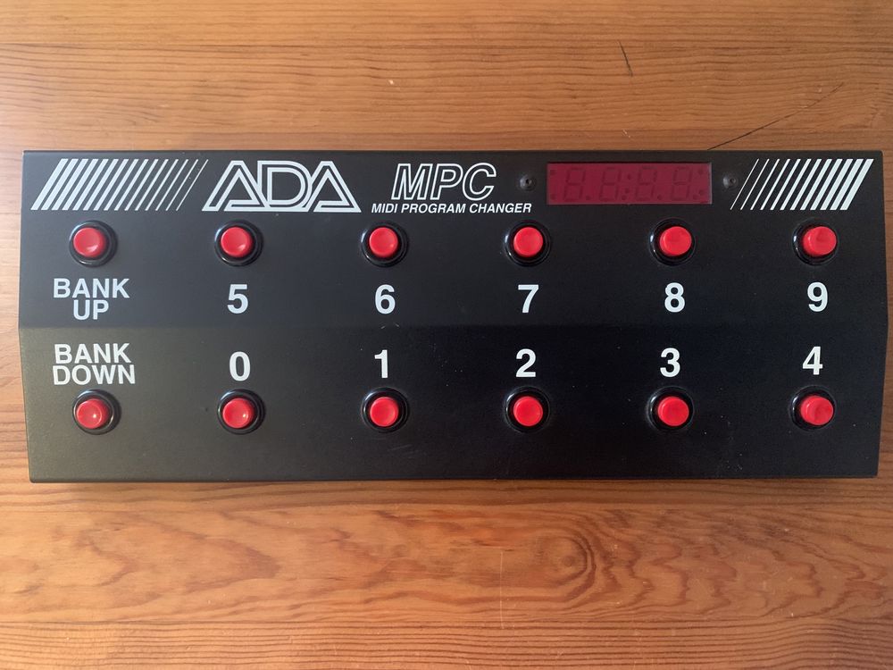 ADA MPC pedaleira controlador MIDI