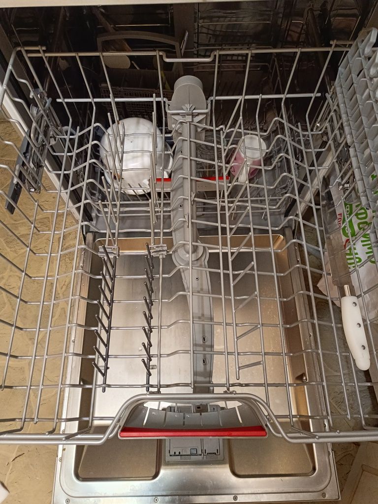 Посудомийна машина Bosch SMS4HTI45E