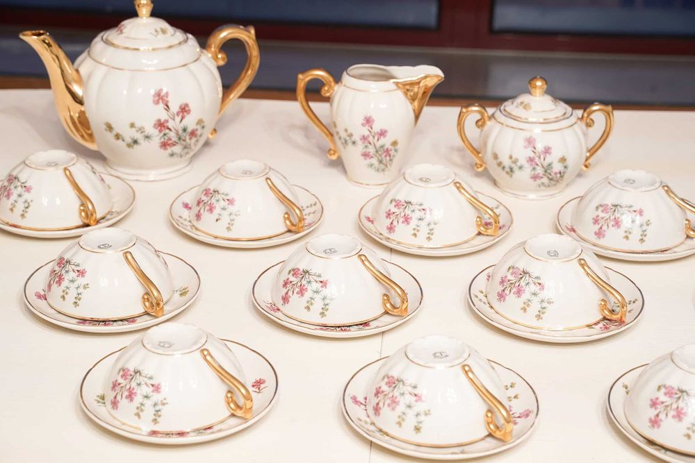 Serviço de chá em porcelana Viana – completo para 12 pessoas