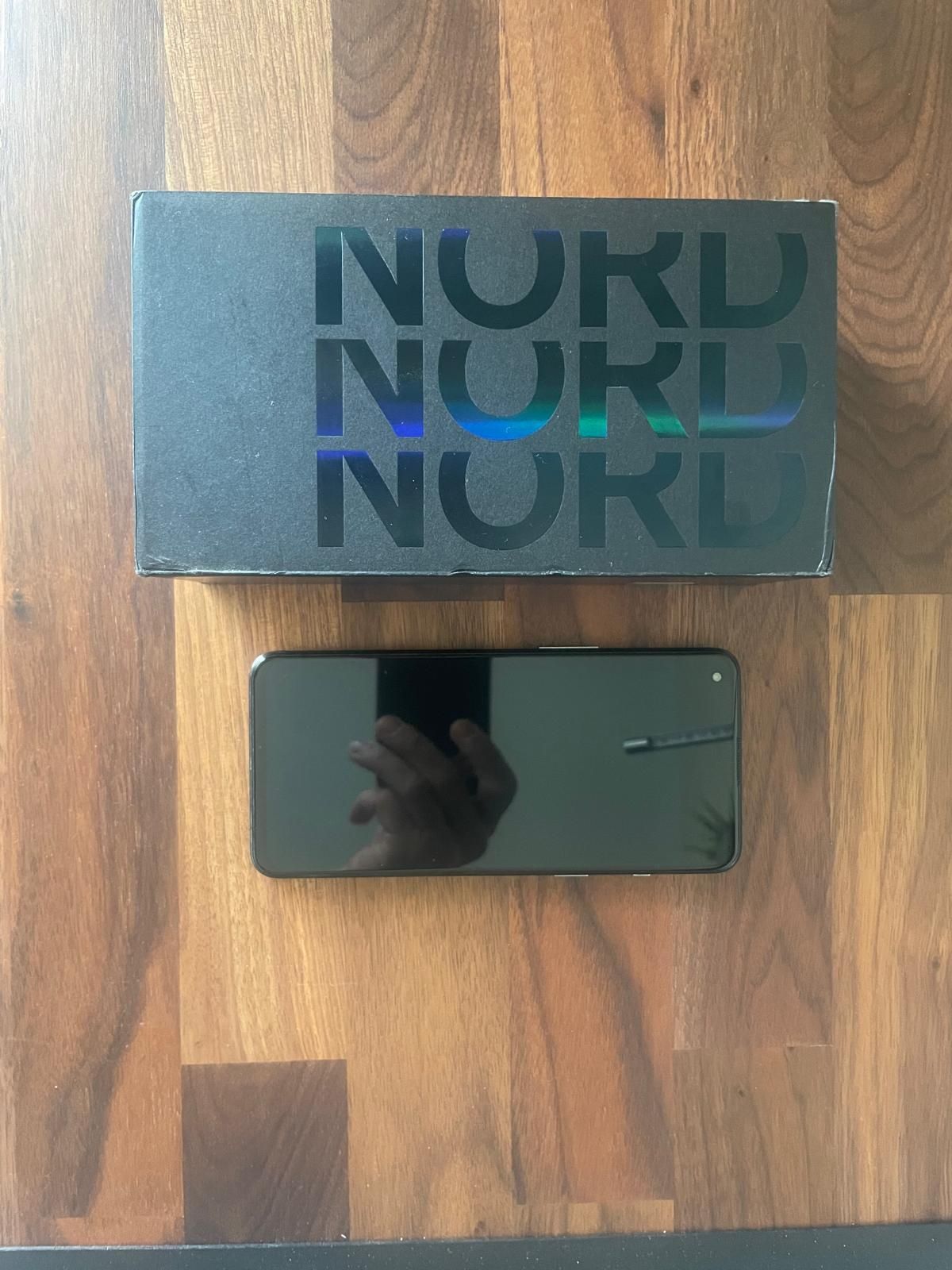 OnePlus Nord 2T - Ótimo estado