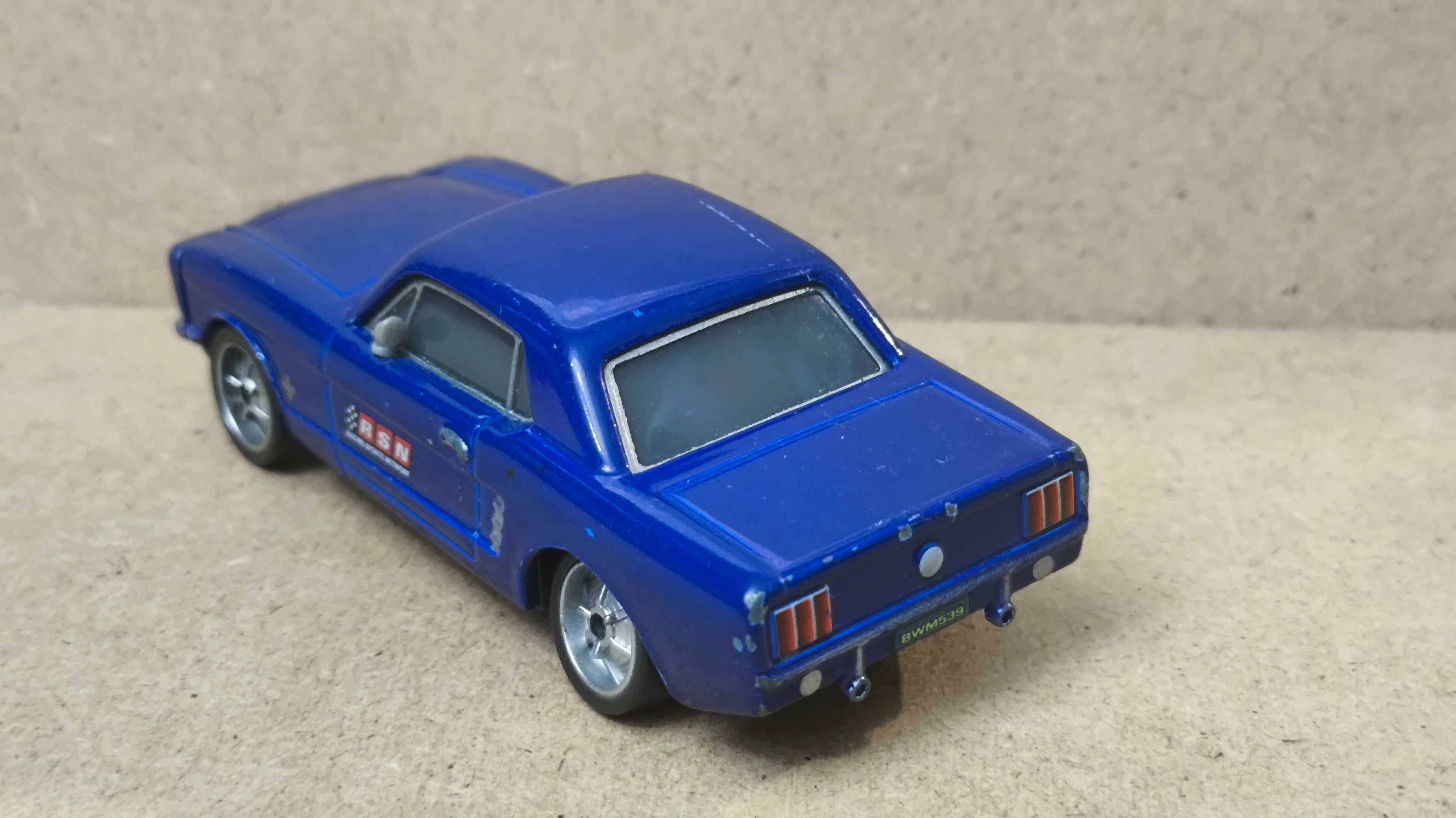 Машинка Mustang Mattel Disney Pixar Cars