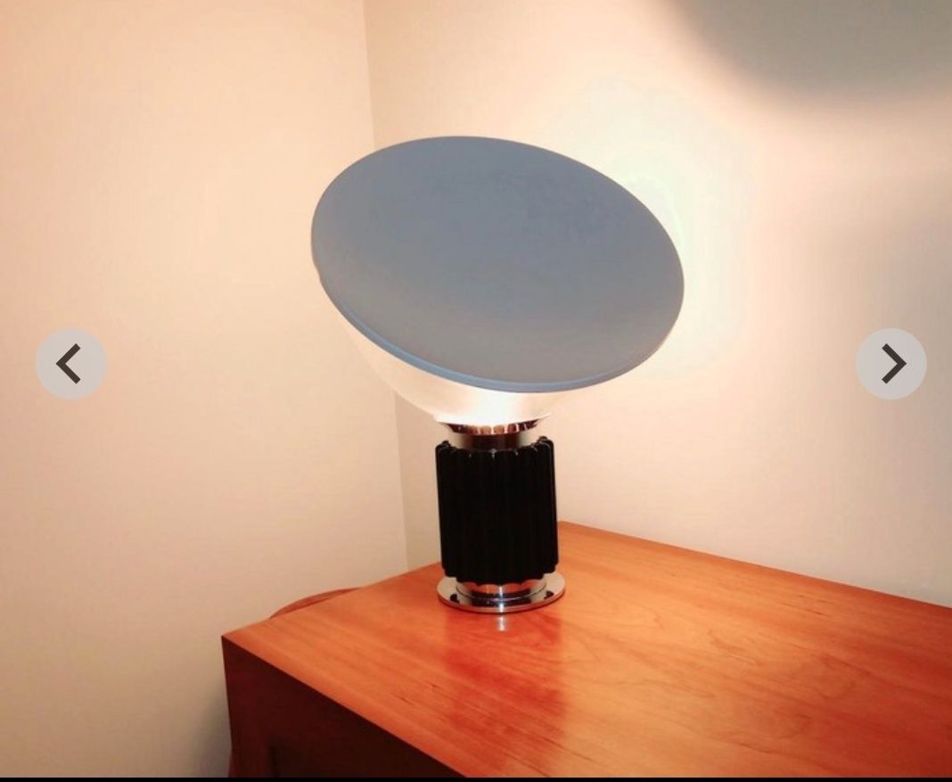 Candeeiro de Mesa da Flos Taccia