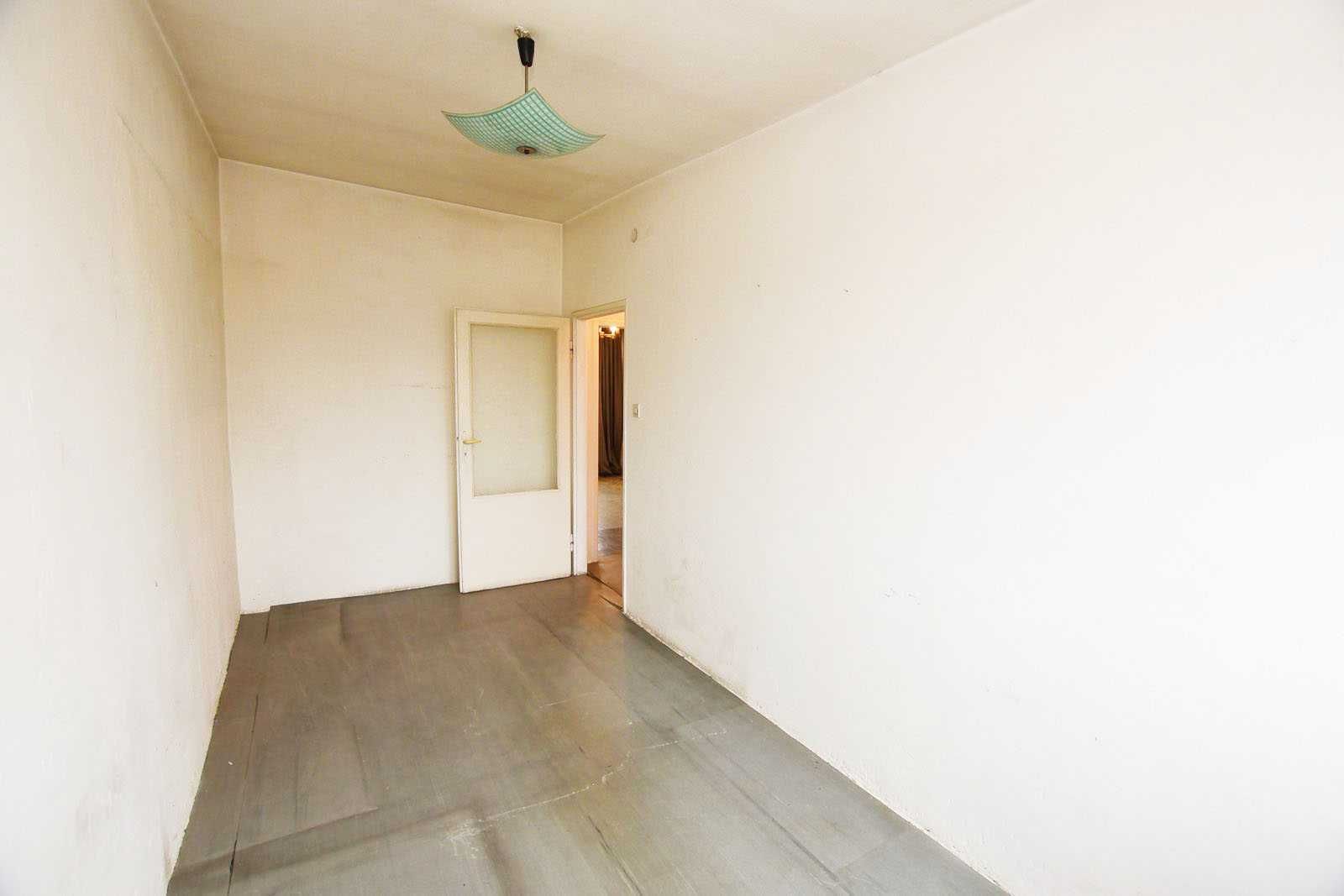 46 m2, 3 pokoje do remontu, Mickiewicza
