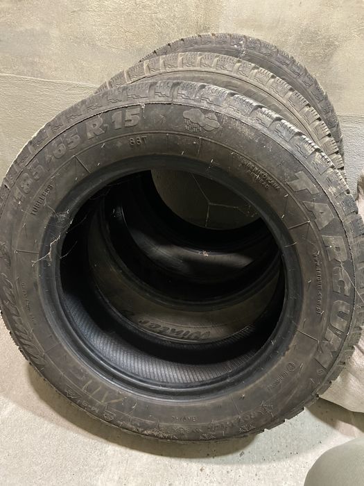 Віддам резину недорого