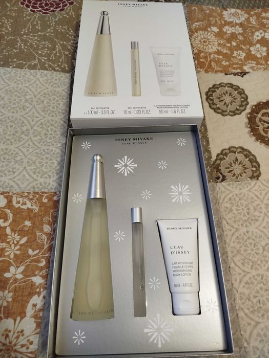 Issey Miyake L'Eau D'Issey 
Подарунковий набір для жінок