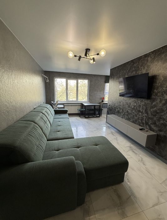 Продам 3 комнатную квартиру на Салтовке , Амосова