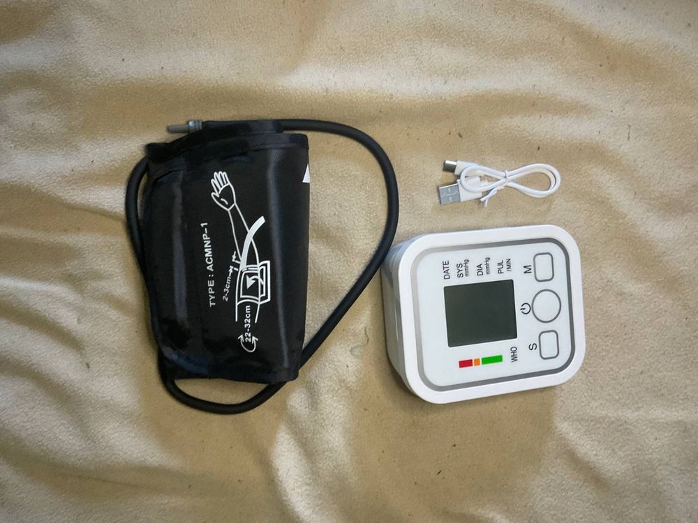 Тонометр Omron M2 Basic + адаптер збільшена манжета