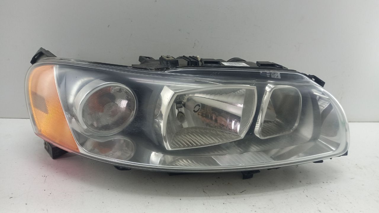 Фара правая Volvo S80 V70 2005-2008 гг 30698836