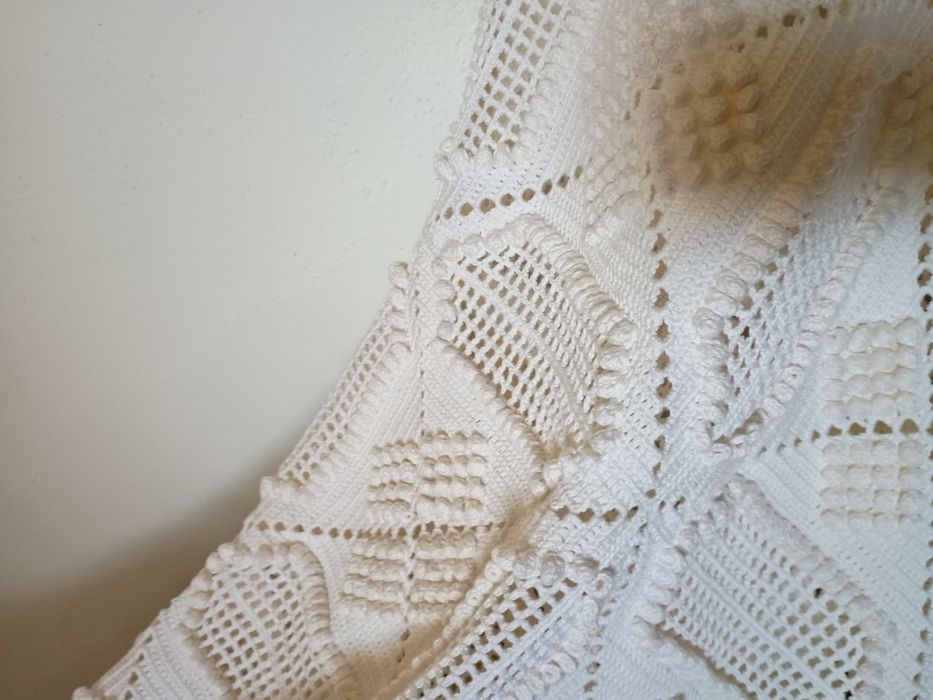 Colcha em crochê feita à mão muito antiga