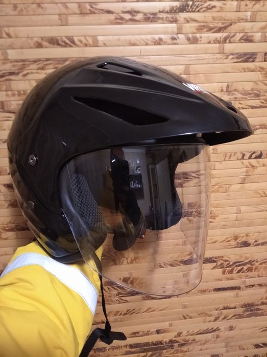 Мотошлем,новий,розмір L