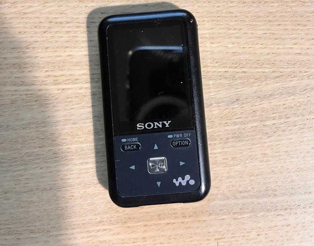 Sony Walkman NWZ-S616F Black 4GB
