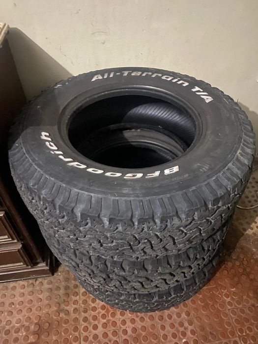 Pneus bf 245 75 r16