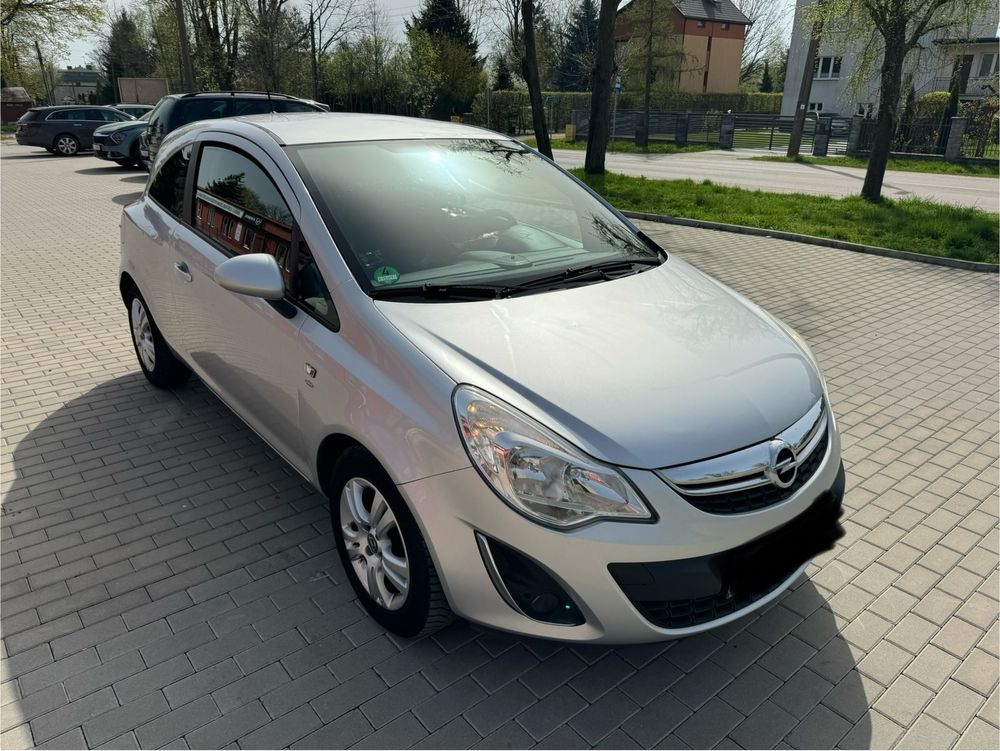 Opel Corsa D lift 1.2 benzyna4 cylindry Nawigacja Bezwypadkowa 140 tkm