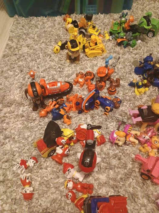 Zabawki ,figurki Psi Patrol