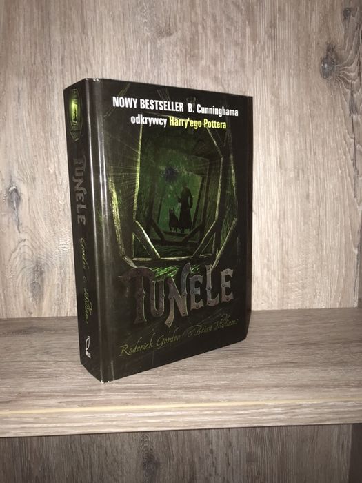 „Tunele” Roderick Gordon & Brian Williams