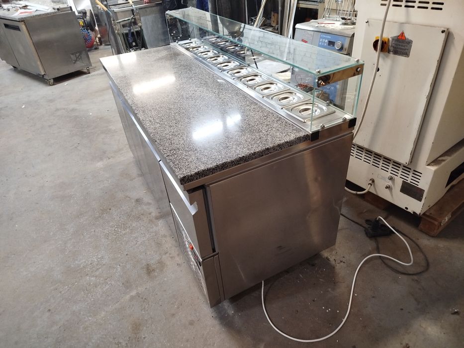 Холодильний стіл для піци,суші  180см.