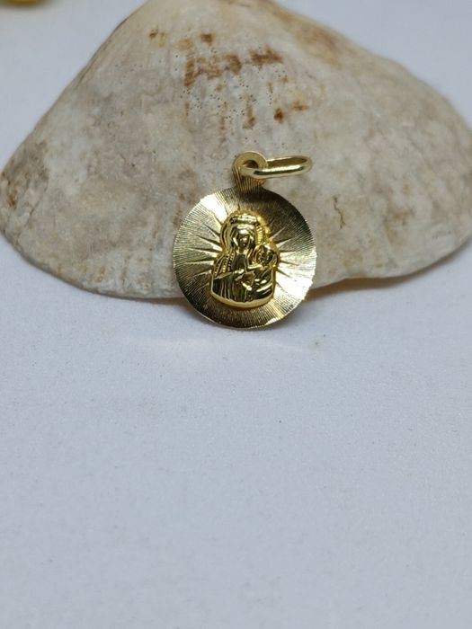 Zawieszka religijna Maria zloto 585