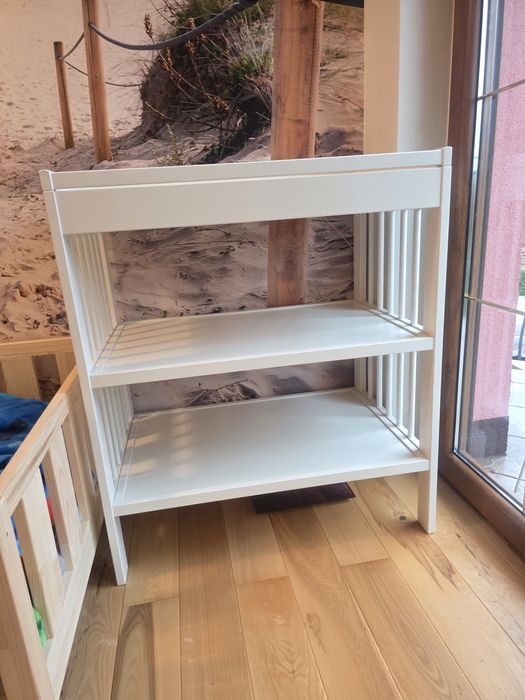 Stół do przewijania/regał ikea