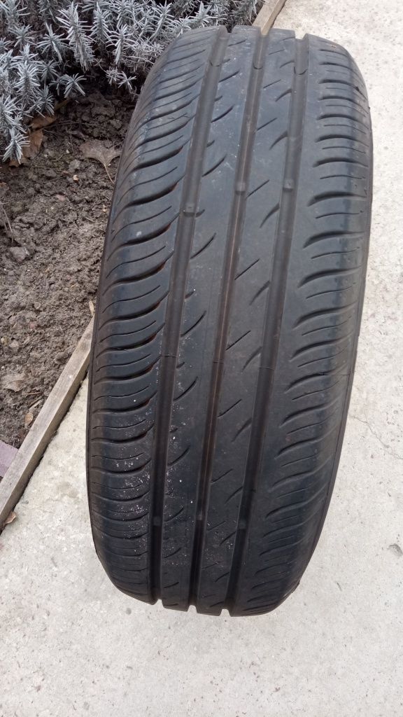 Продам автошины на автомобиль