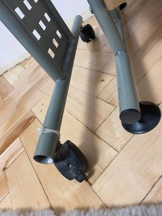 ТЕРМІНОВО! Комп‘ютерний стіл [ розкладний]